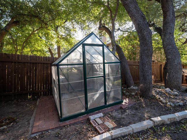 17200 PONCHO SPRINGS LN, Austin, TX 78717