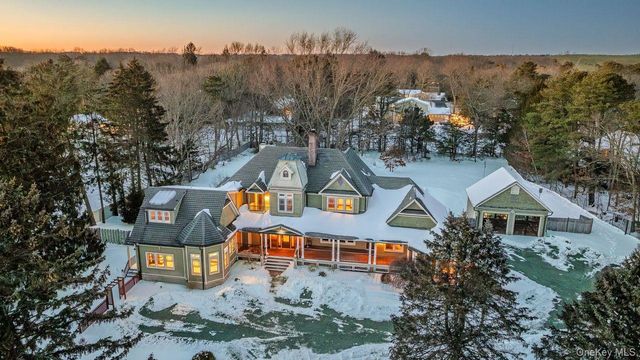 161 Seaman Neck Road, Dix Hills, NY 11746