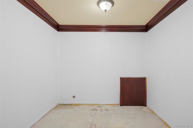 161 Seaman Neck Road, Dix Hills, NY 11746