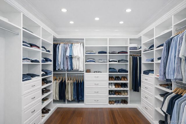 161 Seaman Neck Road, Dix Hills, NY 11746