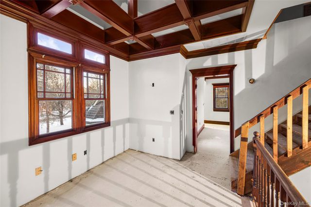 161 Seaman Neck Road, Dix Hills, NY 11746