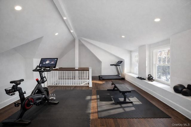 161 Seaman Neck Road, Dix Hills, NY 11746