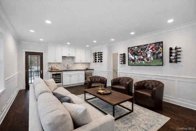 161 Seaman Neck Road, Dix Hills, NY 11746