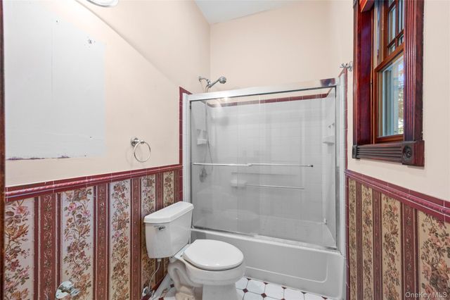 161 Seaman Neck Road, Dix Hills, NY 11746