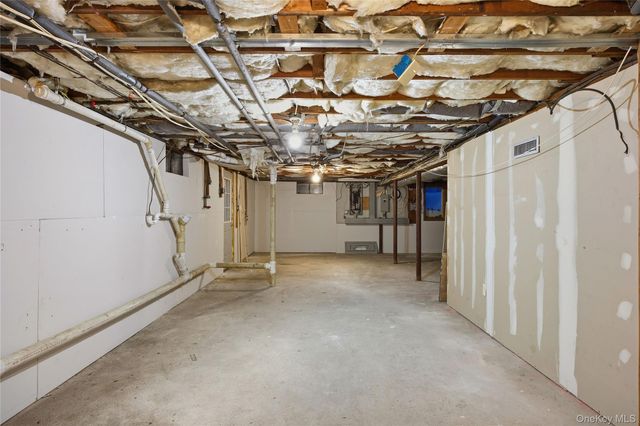 161 Seaman Neck Road, Dix Hills, NY 11746