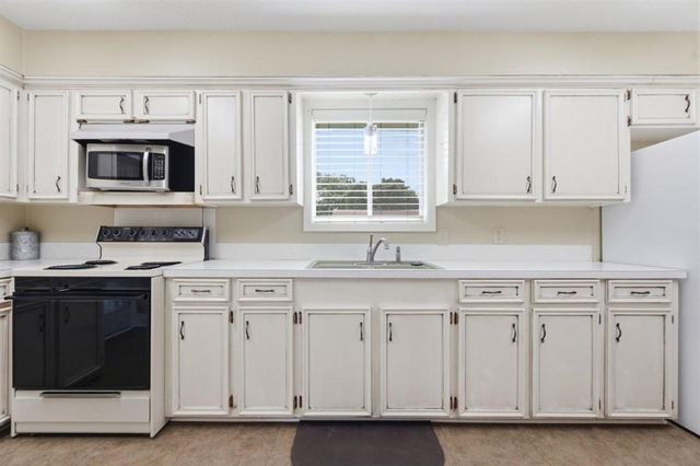 905 Mathilda Drive, Sulphur, LA 70663