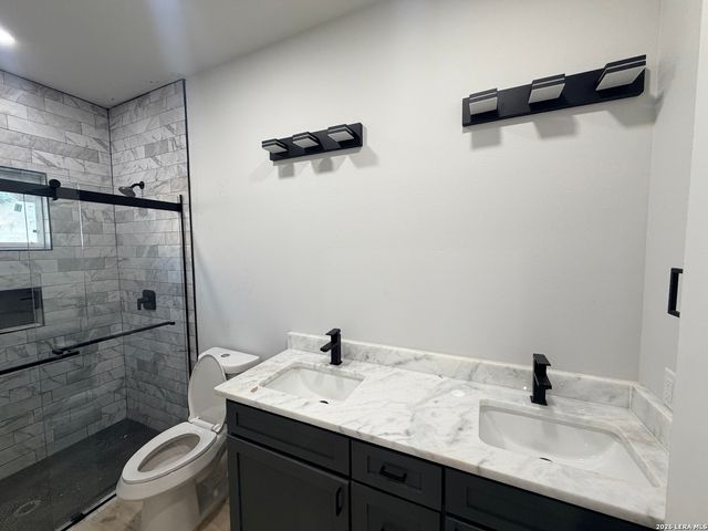 6526 WOODSTOCK DR, San Antonio, TX 78223