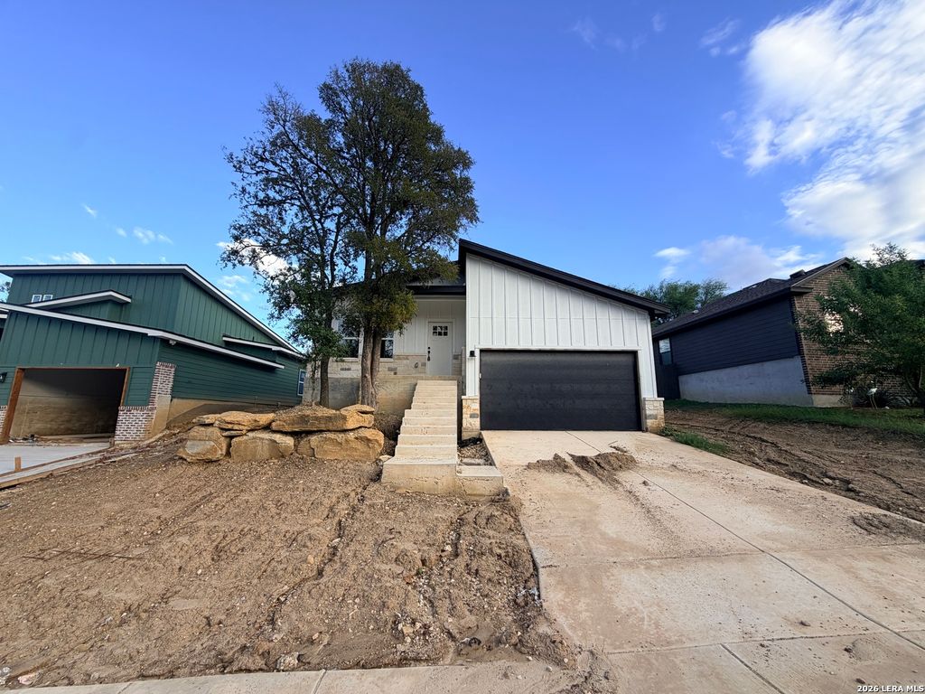 6526 WOODSTOCK DR, San Antonio, TX 78223