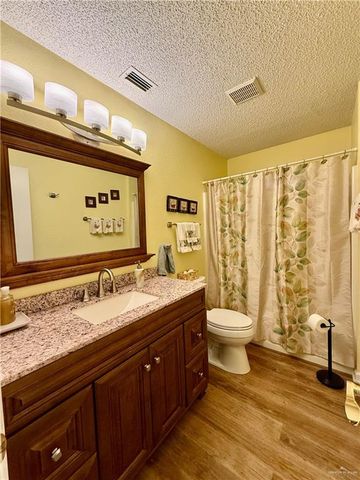 1905 E 23rd Place, Mission, TX 78574