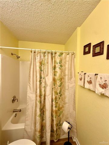 1905 E 23rd Place, Mission, TX 78574