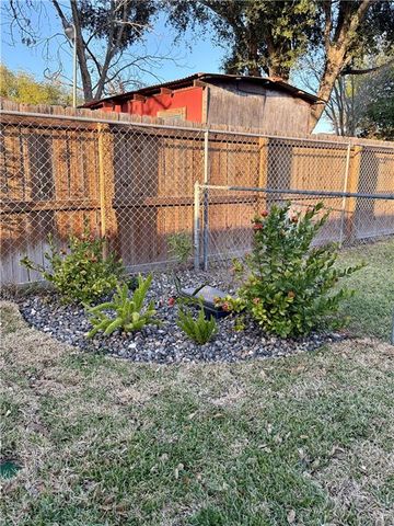 1905 E 23rd Place, Mission, TX 78574