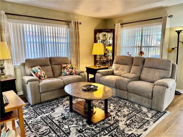 1905 E 23rd Place, Mission, TX 78574