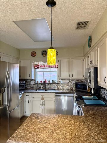 1905 E 23rd Place, Mission, TX 78574