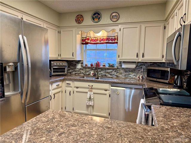 1905 E 23rd Place, Mission, TX 78574