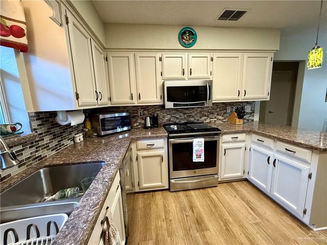 1905 E 23rd Place, Mission, TX 78574