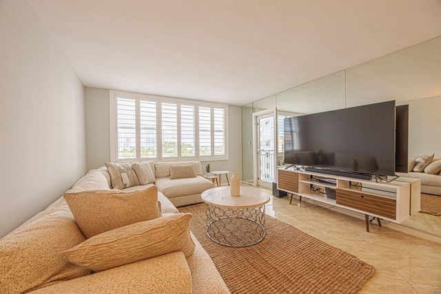 201 N Ocean Boulevard 702, Pompano Beach, FL 33062