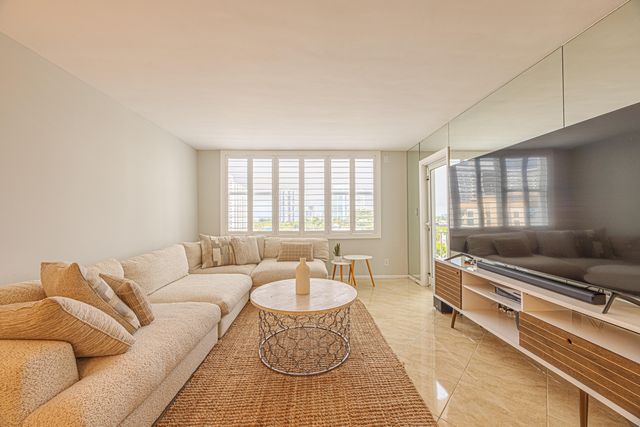 201 N Ocean Boulevard 702, Pompano Beach, FL 33062