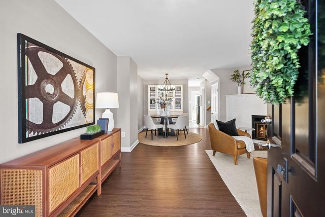 818 WOLFE ST, Alexandria, VA 22314