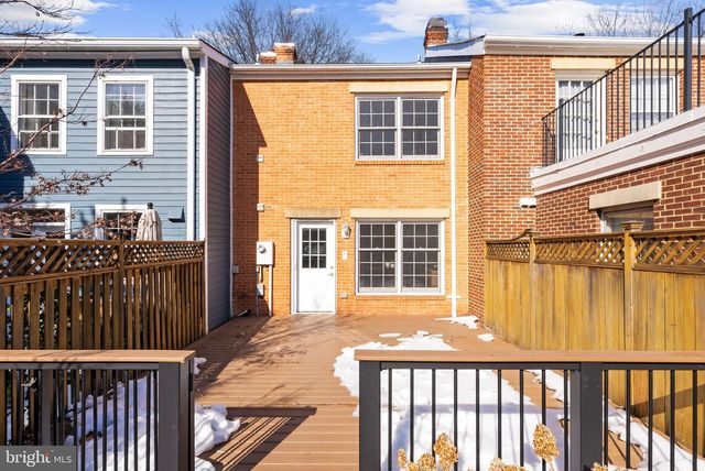 818 WOLFE ST, Alexandria, VA 22314