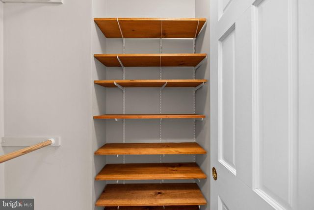 818 WOLFE ST, Alexandria, VA 22314