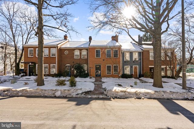 818 WOLFE ST, Alexandria, VA 22314