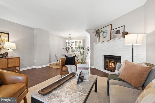 818 WOLFE ST, Alexandria, VA 22314