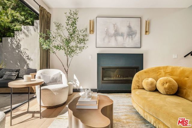 2260 Alcyona Drive, Los Angeles, CA 90068