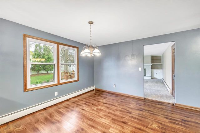 426 CUSTER COURT, Green Bay, WI 54301