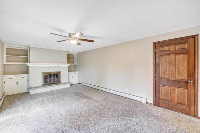 426 CUSTER COURT, Green Bay, WI 54301