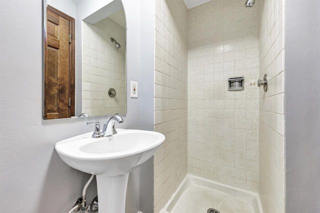 426 CUSTER COURT, Green Bay, WI 54301