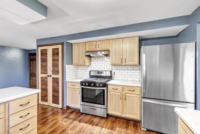 426 CUSTER COURT, Green Bay, WI 54301