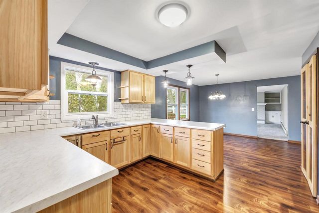 426 CUSTER COURT, Green Bay, WI 54301