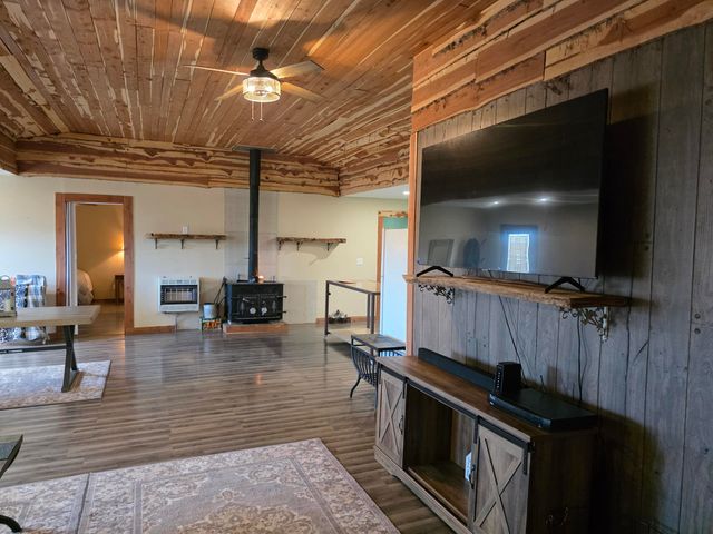 23761 Stonington Drive, Omaha, AR 72662