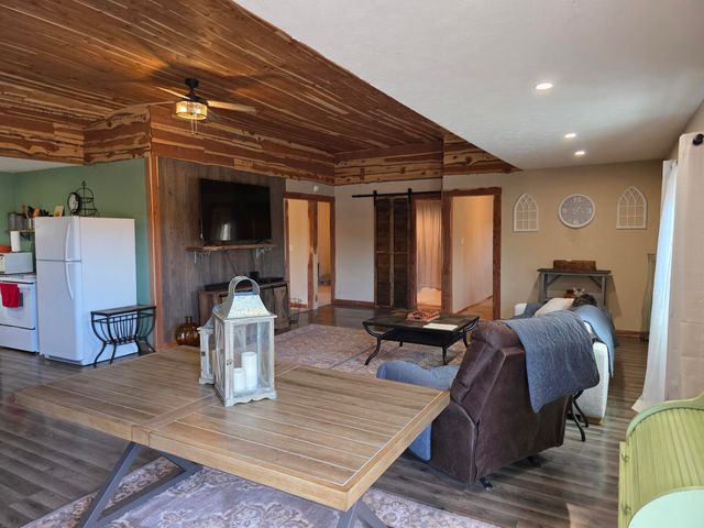 23761 Stonington Drive, Omaha, AR 72662