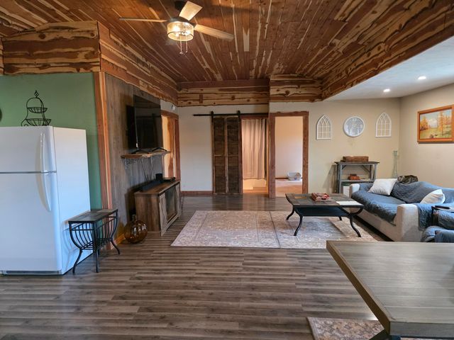 23761 Stonington Drive, Omaha, AR 72662