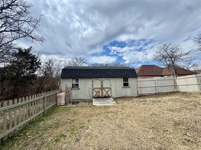 6705 Forest Oaks Court, Granbury, TX 76049