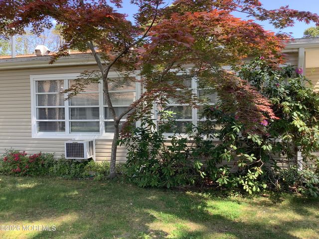 3 C Hemlock Street, Toms River, NJ 08757