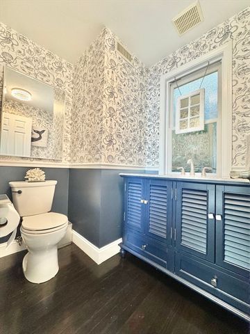 12 Marina Dr 12, Hull, MA 02045