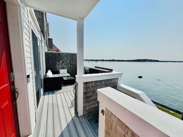 12 Marina Dr 12, Hull, MA 02045