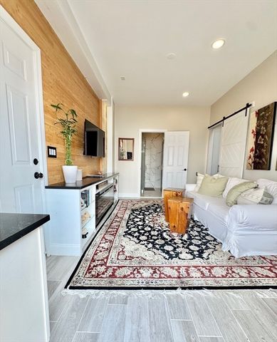 12 Marina Dr 12, Hull, MA 02045