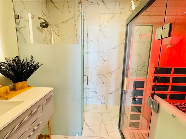 12 Marina Dr 12, Hull, MA 02045