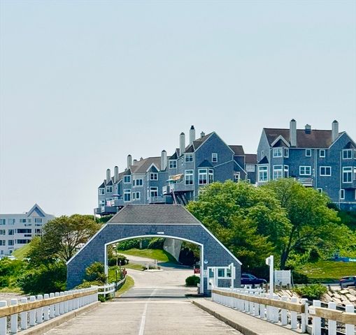 12 Marina Dr 12, Hull, MA 02045