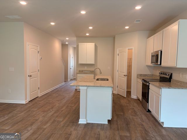 8341 Columbia Court, Palmetto, GA 30268