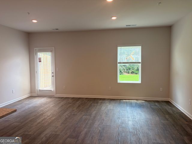 8341 Columbia Court, Palmetto, GA 30268