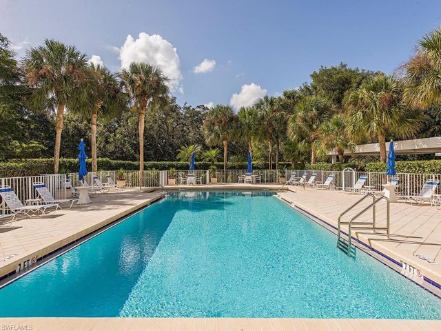 6361 Pelican Bay BLVD 501, Naples, FL 34108