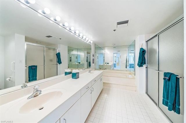 6361 Pelican Bay BLVD 501, Naples, FL 34108