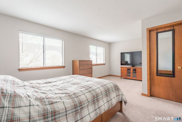 86 Staffordshire Commons Drive, Wallingford, CT 06492