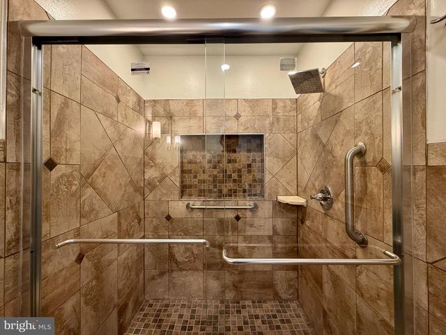 8509 CHERRY VALLEY LN, Alexandria, VA 22309