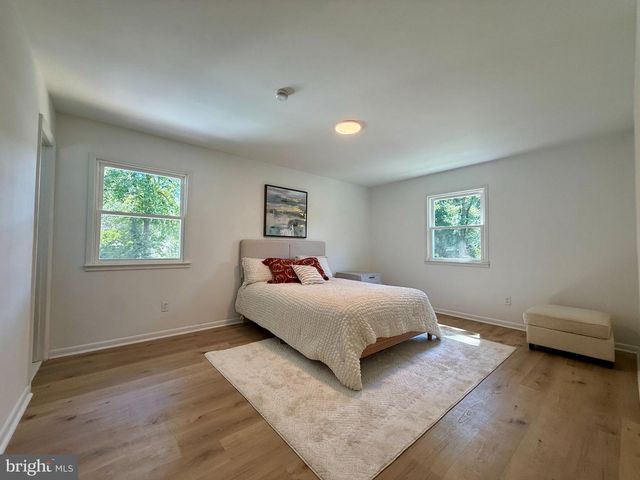 8509 CHERRY VALLEY LN, Alexandria, VA 22309