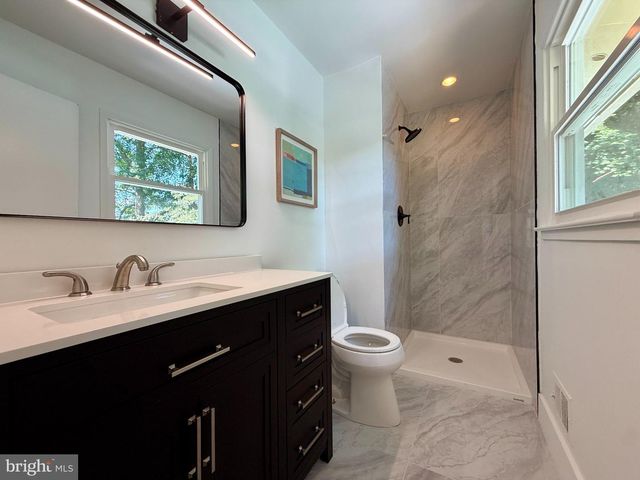 8509 CHERRY VALLEY LN, Alexandria, VA 22309